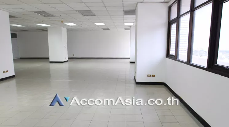 6  Studio Office Space For Rent in Charoen Nakhon ,Bangkok BTS Krung Thon Buri at Thai Sri Tower AA17855